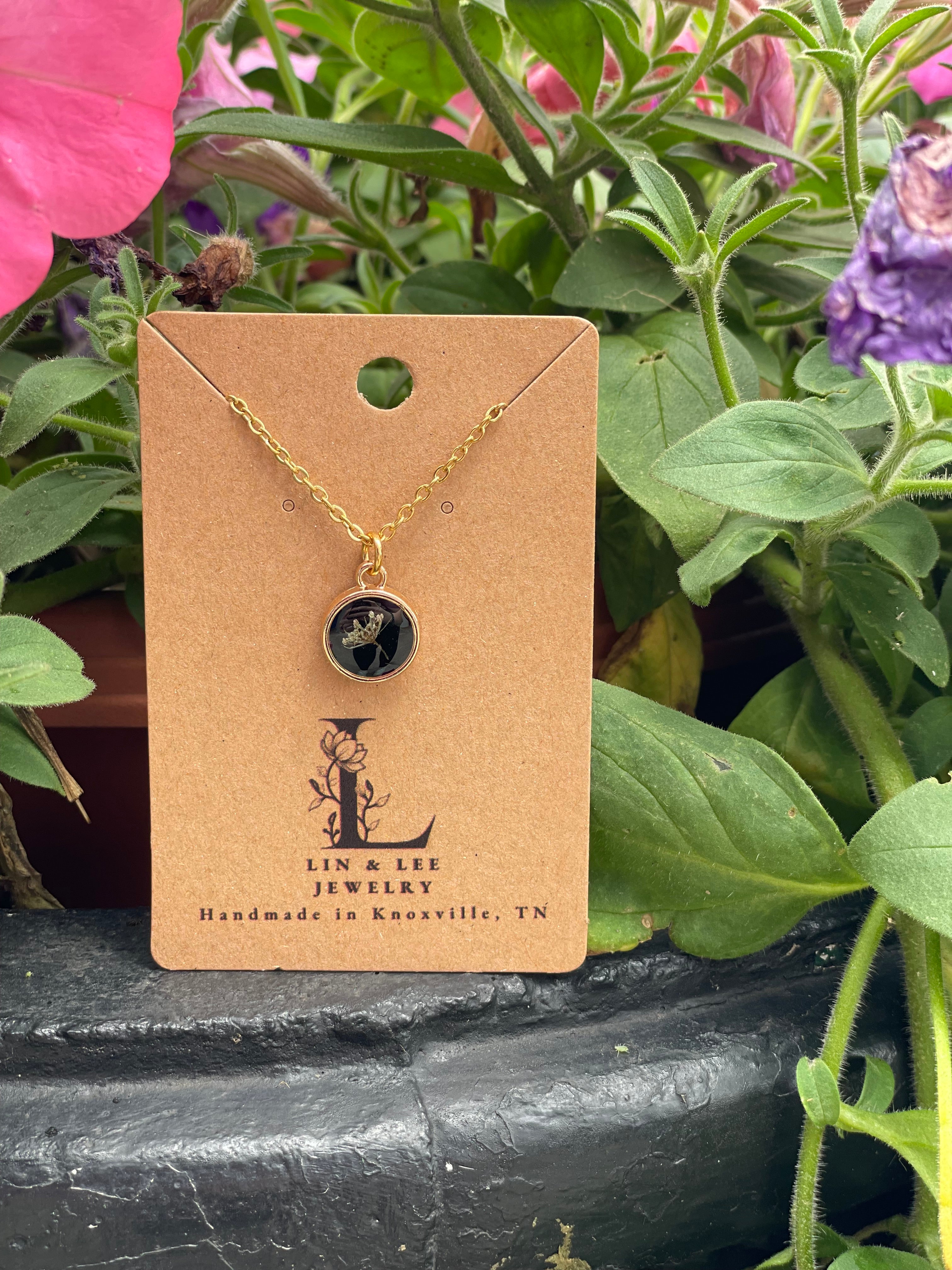 Black Queen Anne’s Lace Necklace